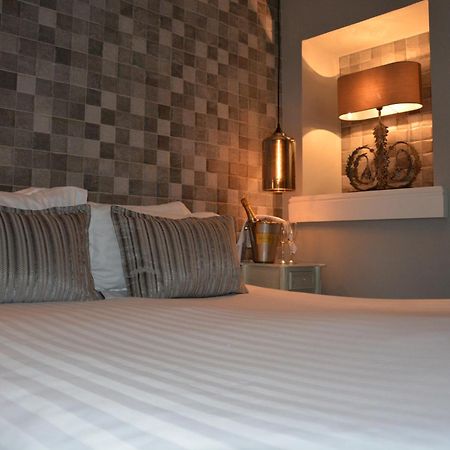 באונס-און-ווינדרמיר Lakes Hotel & Spa חדר תמונה A bedroom at the hotel