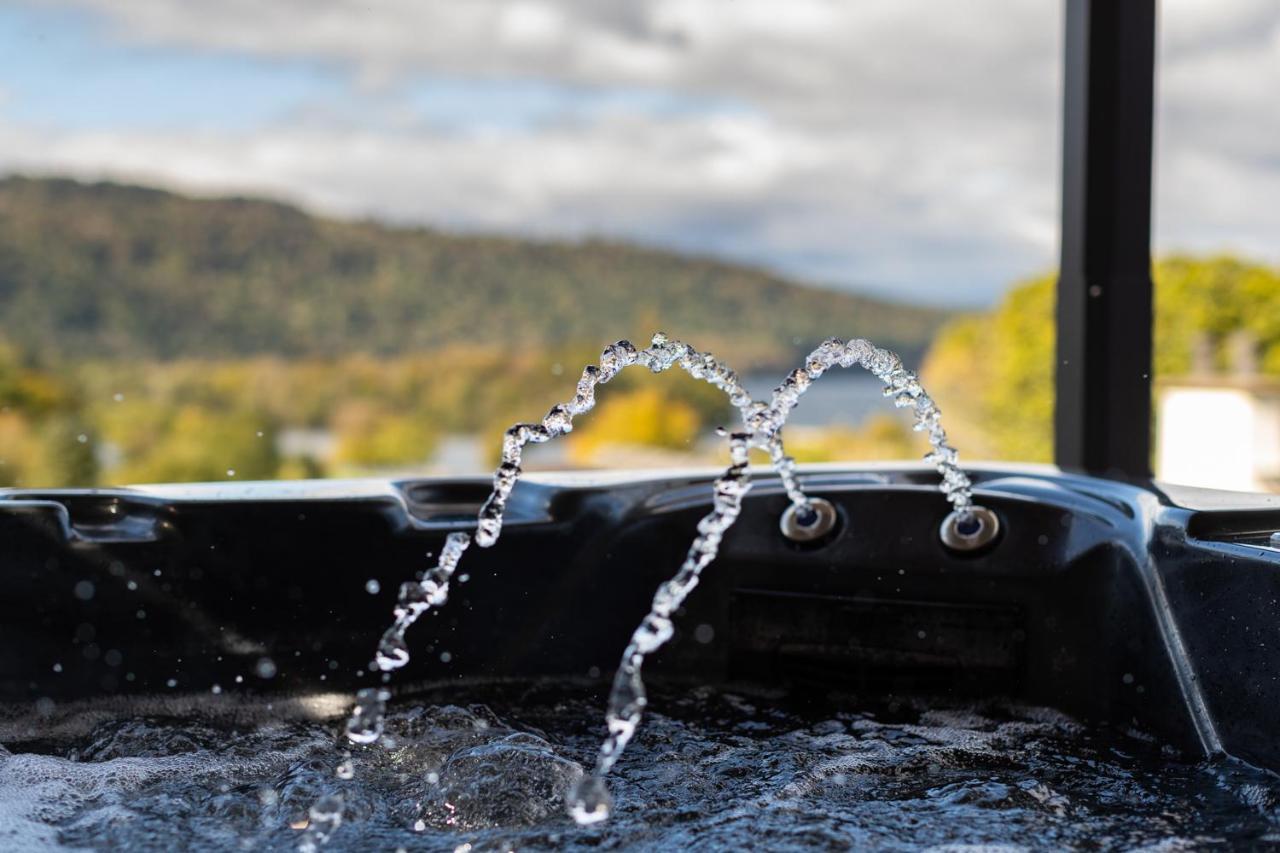 באונס-און-ווינדרמיר Lakes Hotel & Spa מראה חיצוני תמונה Water fountain