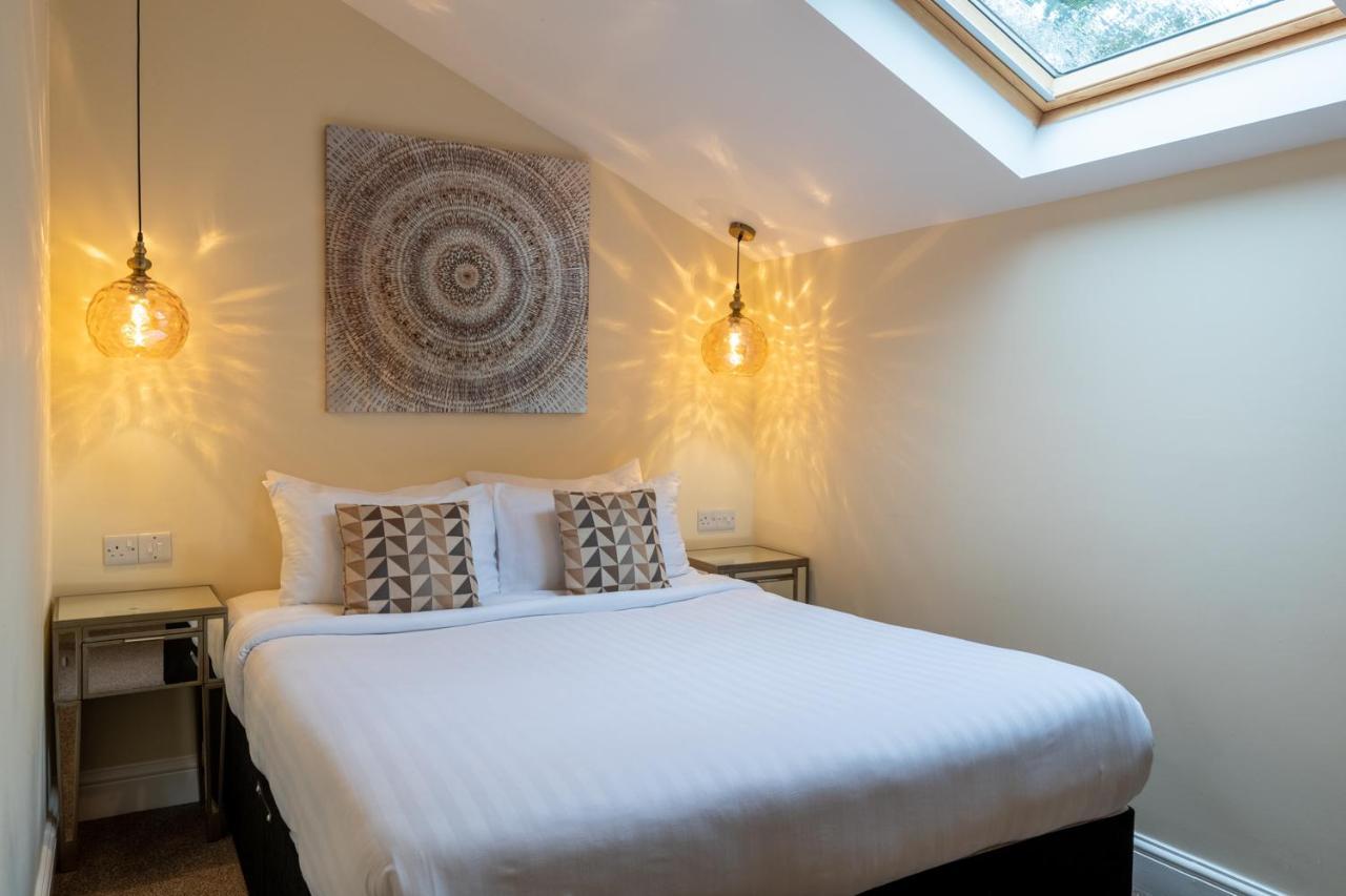 באונס-און-ווינדרמיר Lakes Hotel & Spa מראה חיצוני תמונה A bedroom at the hotel